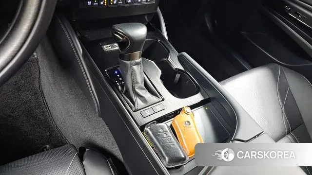 Lexus ES300h 7th generation id 3620028 из Кореи 19