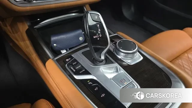 BMW 7 Series (G11) id 2890809 из Кореи 19