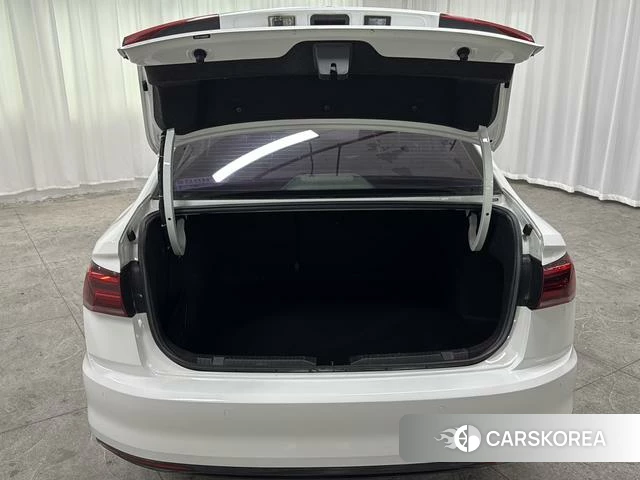 Volkswagen Bora id 4221873 из Китая 19