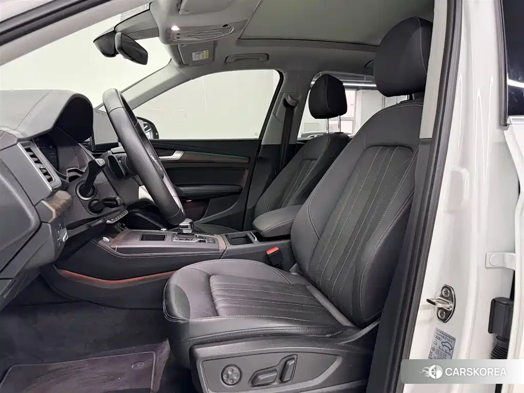 Audi Q5L id 4628241 из Китая 18