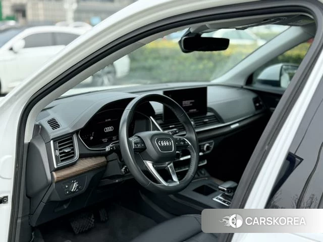 Audi Q5L id 4301448 из Китая 15
