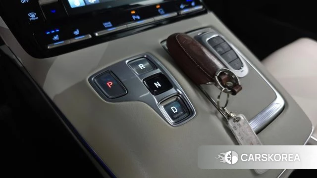 Hyundai The New Grandeur IG Hybrid id 4922572 из Кореи 38
