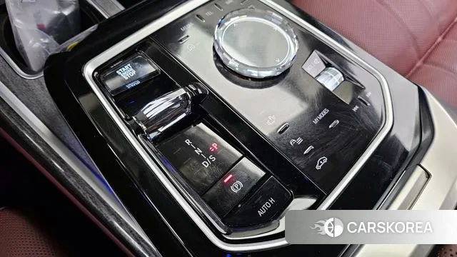 BMW 7 Series (G70) id 3619970 из Кореи 19