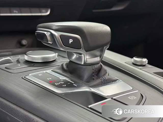 Audi A4L id 4253953 из Китая 14