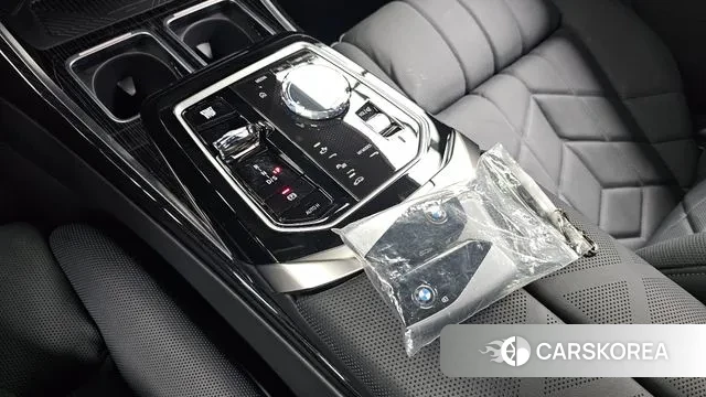 BMW 7 Series (G70) id 3173599 из Кореи 19