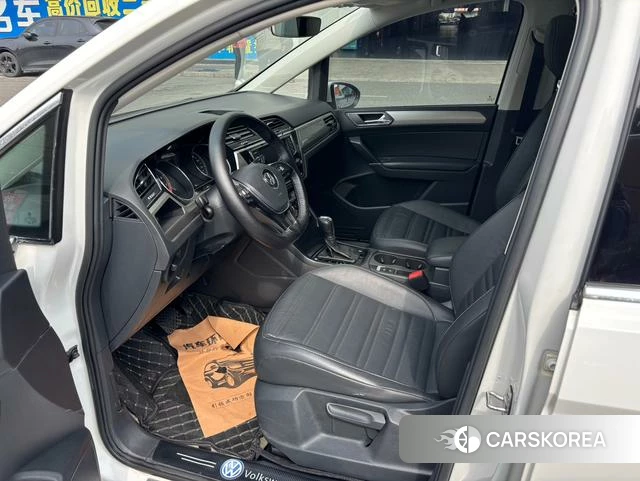 Volkswagen Touran L id 4238643 из Китая 13