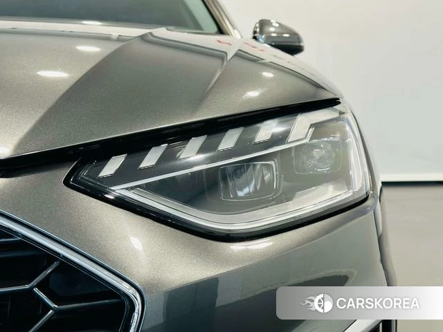 Audi A4L id 4300876 из Китая 15