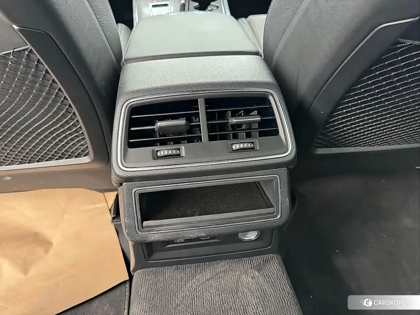 Audi A6L id 4553788 из Китая 17