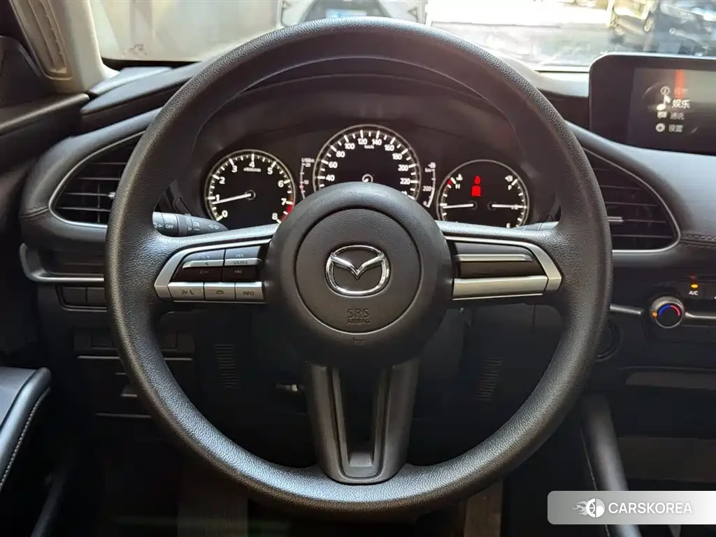 Mazda 3 id 4578255 из Китая 14