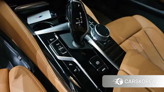 BMW 5 Series (G30) id 3390115 из Кореи 19