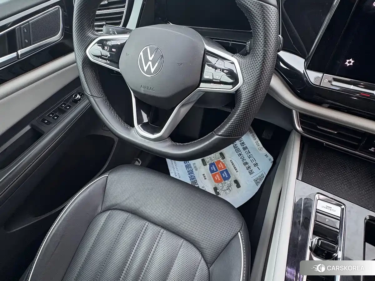 Volkswagen Touareg id 4629621 из Китая 16