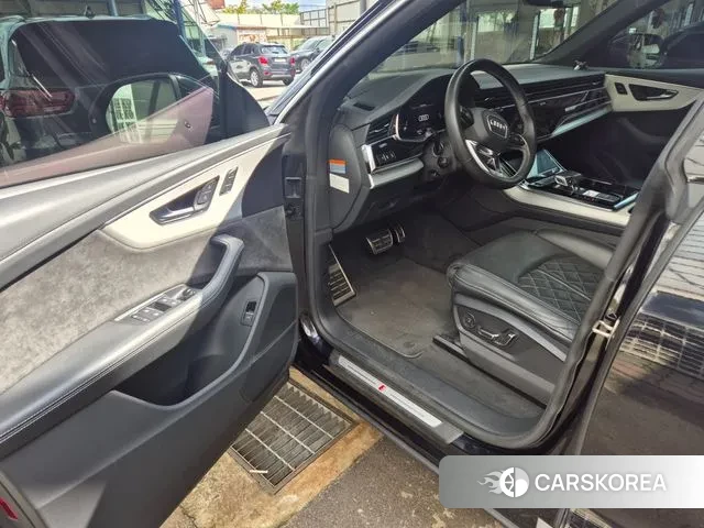 Audi Q8 (4M) id 3053947 из Кореи 14