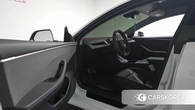 Tesla Model 3 id 4719972 из Кореи 29