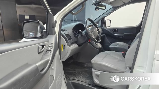 Hyundai The New Grand Starex id 4637905 из Кореи 29