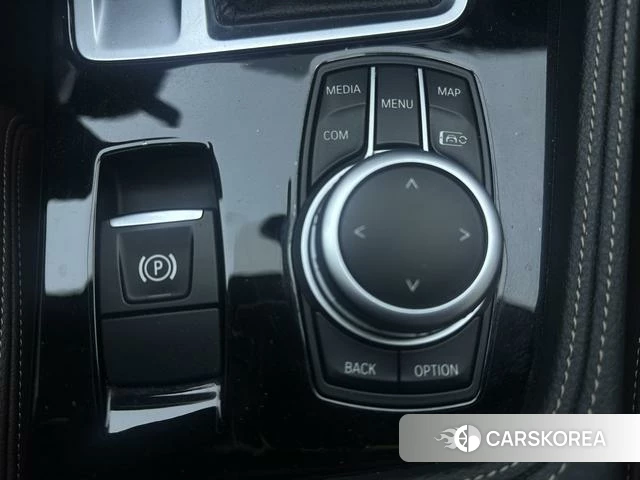 BMW 1 series id 4299388 из Китая 24