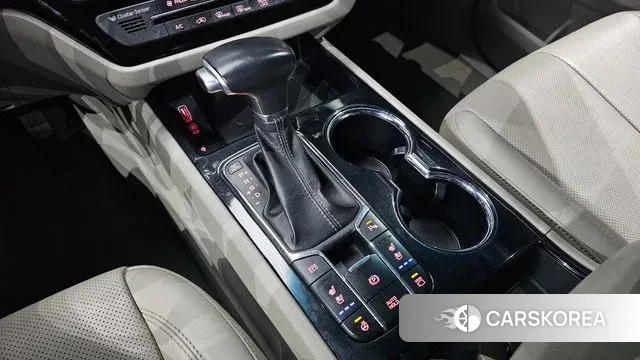 Kia The New Carnival id 3386160 из Кореи 19