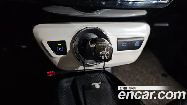 Toyota Prius 4th Generation id 2933028 из Кореи 19