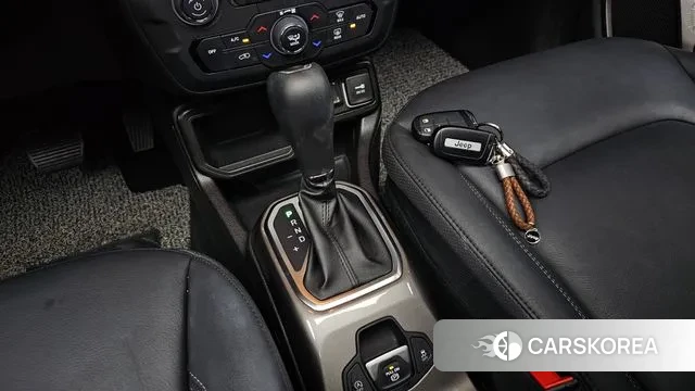 Jeep Renegade id 2989204 из Кореи 19