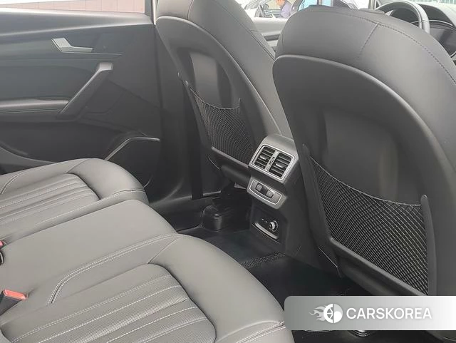 Audi Q5L id 4299964 из Китая 15