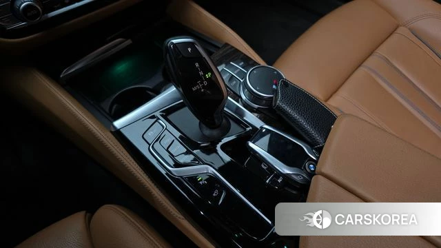 BMW 5 Series (G30) id 3860080 из Кореи 19