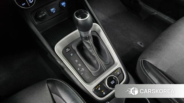 Hyundai Venue id 4203496 из Кореи 19