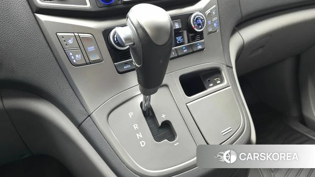 Hyundai The New Grand Starex id 4609982 из Кореи 19