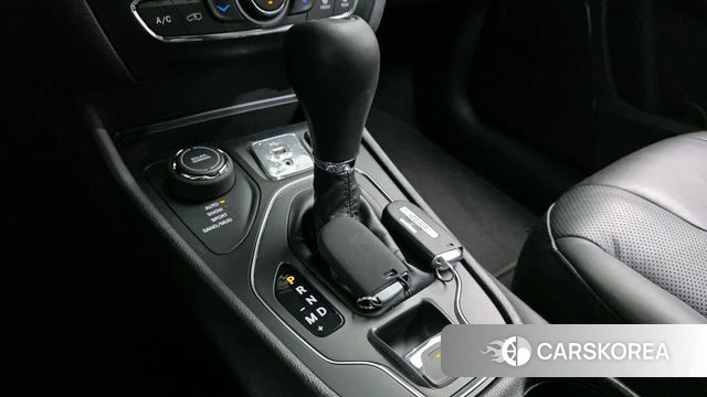 Jeep Cherokee (KL) id 4294913 из Кореи 29