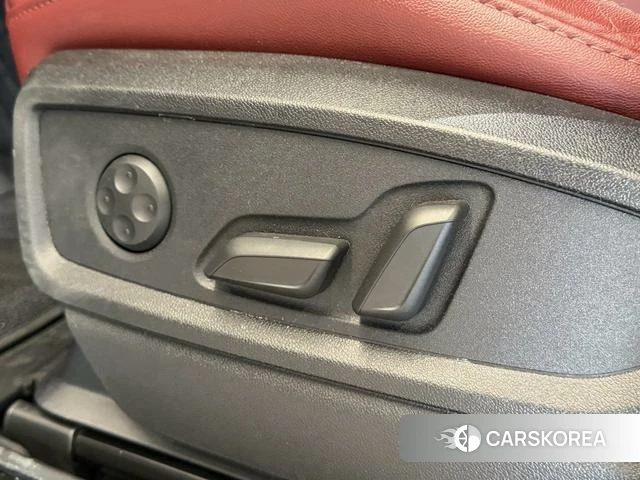 Audi Q5L id 4276051 из Китая 25