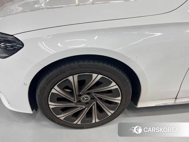 Mercedes-Benz E-Class W214 id 4229876 из Кореи 9