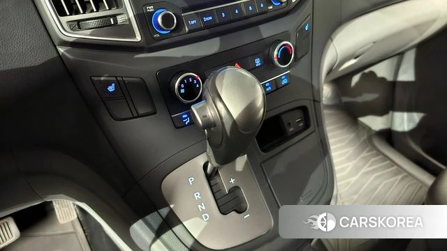 Hyundai The New Grand Starex id 3844517 из Кореи 19