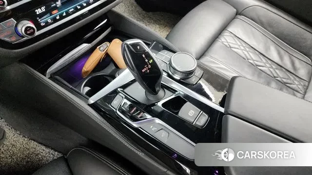 BMW 5 Series (G30) id 3494227 из Кореи 19