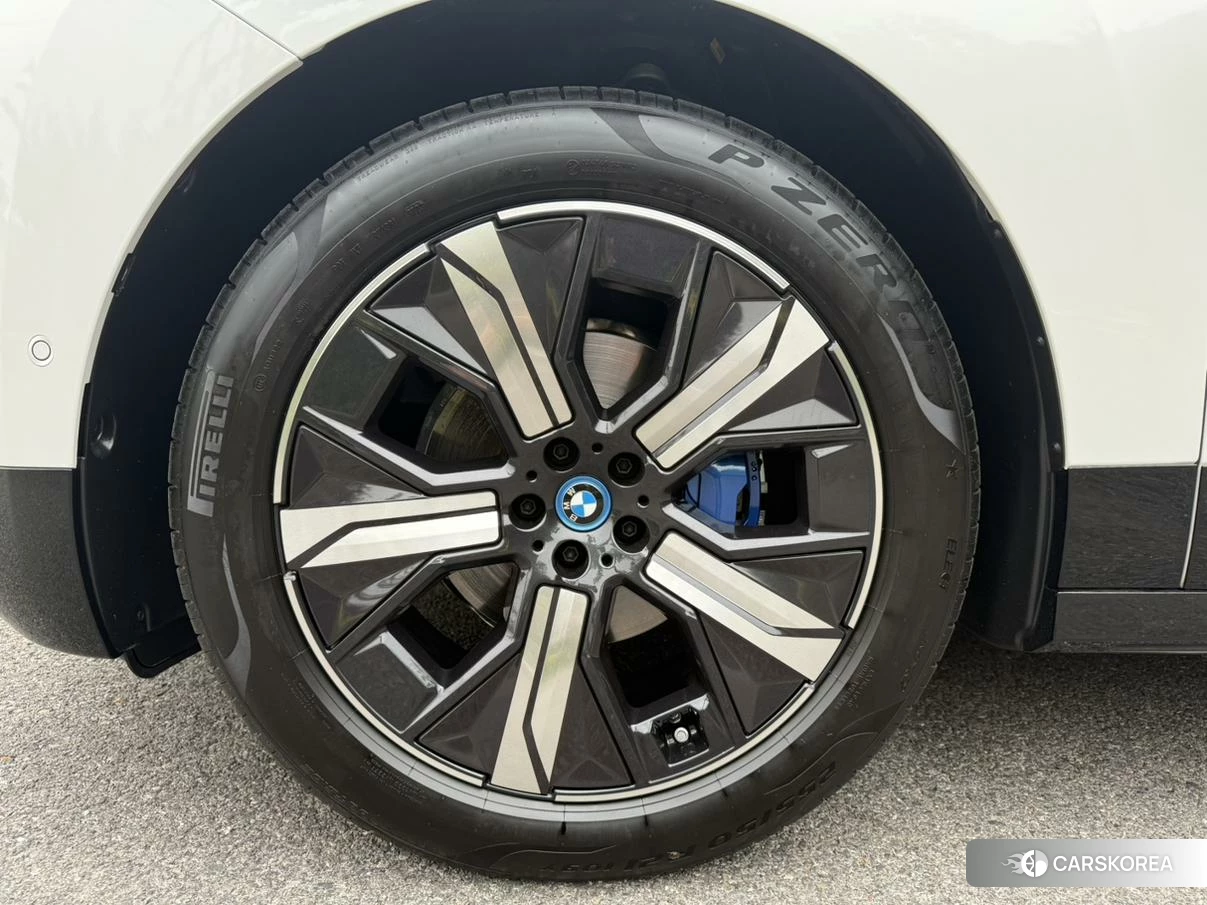BMW iX id 4473884 из Китая 11