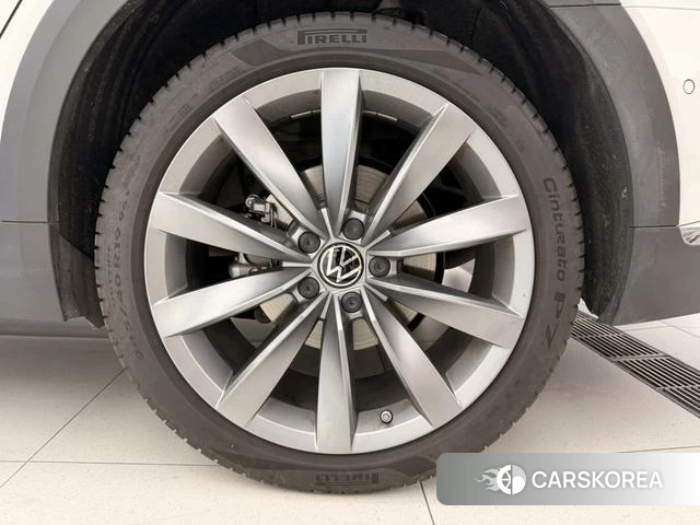 Volkswagen CC id 4298318 из Китая 23