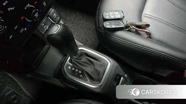 Jeep Renegade id 3878224 из Кореи 19