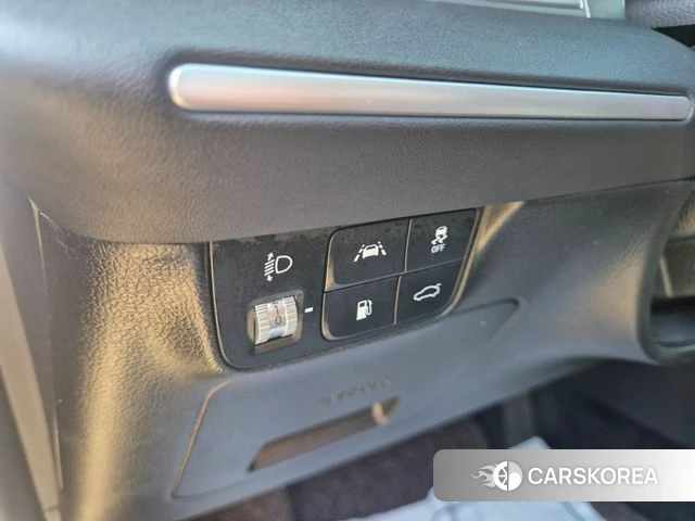 Hyundai The New Grandeur IG id 3878854 из Кореи 19