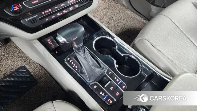 Kia The New Carnival id 3297436 из Кореи 19