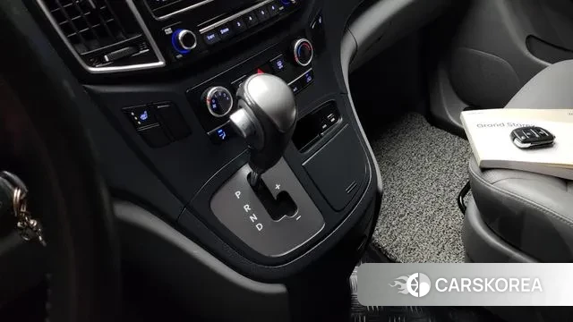 Hyundai The New Grand Starex id 3055081 из Кореи 19