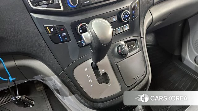 Hyundai The New Grand Starex id 3852710 из Кореи 19