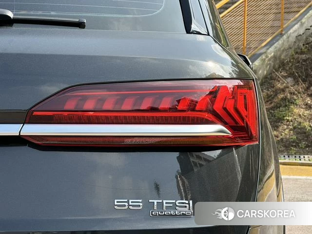 Audi Q7 id 4258862 из Китая 31