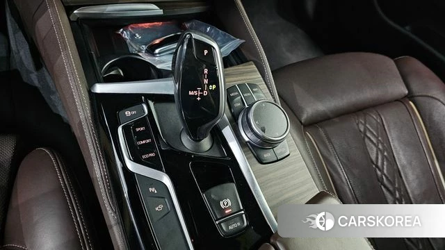 BMW 5 Series (G30) id 4595087 из Кореи 19