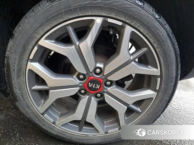 Kia Seltos id 4454904 из Кореи 18