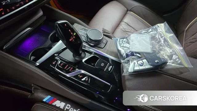 BMW 5 Series (G30) id 3777819 из Кореи 19