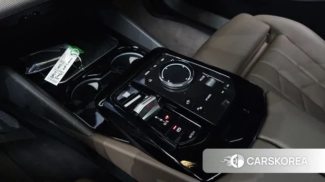 BMW 5 Series (G60) id 3371985 из Кореи 19