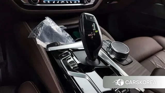 BMW 5 Series (G30) id 3372714 из Кореи 19