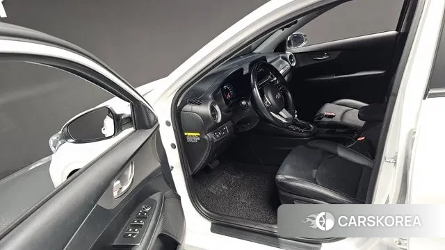 Kia Come New K3 id 3567935 из Кореи 19