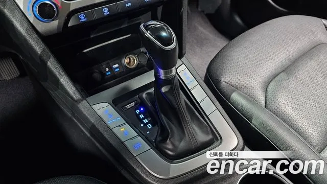 Hyundai Avante AD id 2870703 из Кореи 19