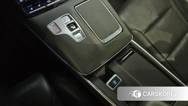 Hyundai The New Grandeur IG Hybrid id 3024097 из Кореи 19