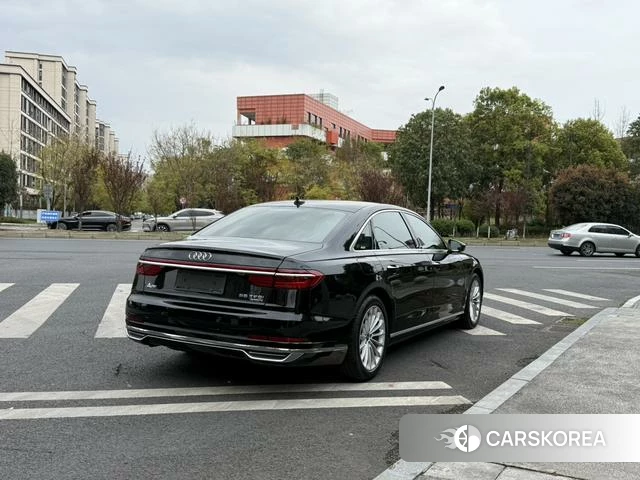 Audi A8 id 4278452 из Китая 9