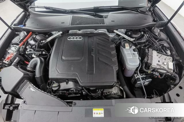 Audi A6L id 4257936 из Китая 23
