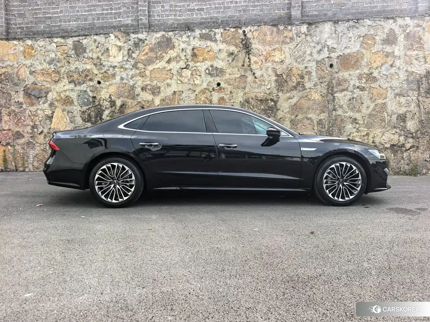 Audi A7L id 4664631 из Китая 14